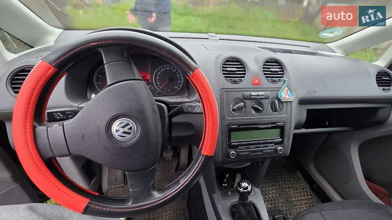 Минивэн Volkswagen Caddy 2010 в Умани