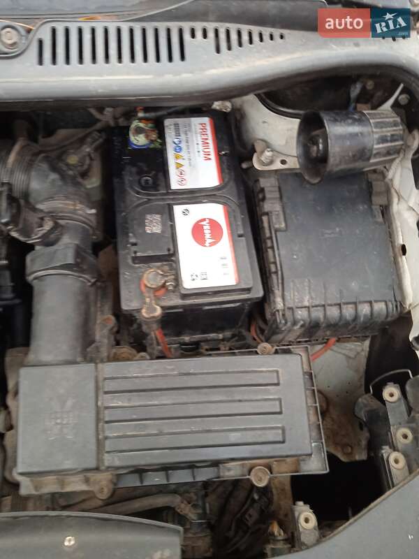 Минивэн Volkswagen Caddy 2009 в Помошной