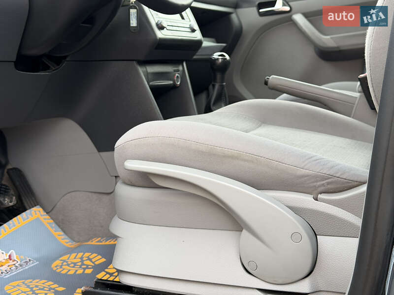 Минивэн Volkswagen Caddy 2006 в Виннице