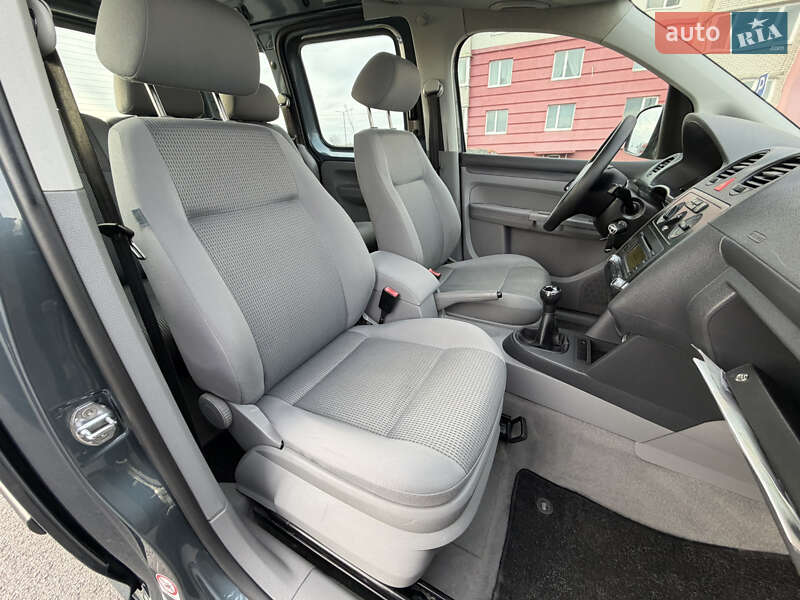 Минивэн Volkswagen Caddy 2006 в Виннице