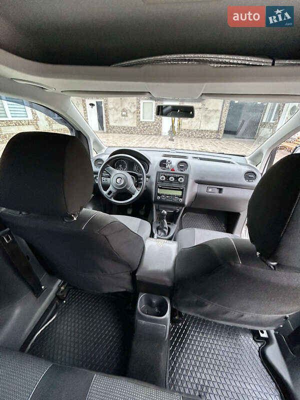 Минивэн Volkswagen Caddy 2010 в Толстом фото 13 Минивэн Volkswagen Caddy 2010 в Толстом