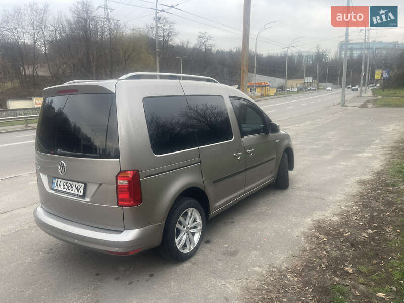 Мінівен Volkswagen Caddy 2019 в Києві