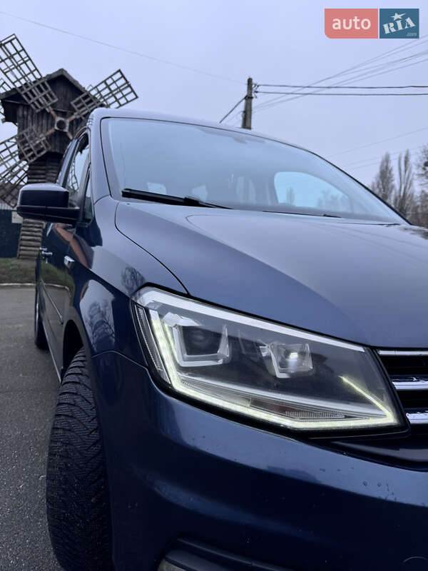 Минивэн Volkswagen Caddy 2015 в Переяславе