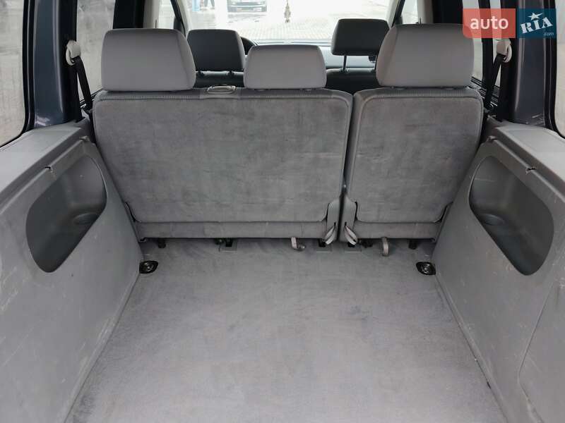 Мінівен Volkswagen Caddy 2006 в Олександрії
