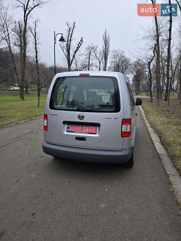 Мінівен Volkswagen Caddy 2009 в Києві