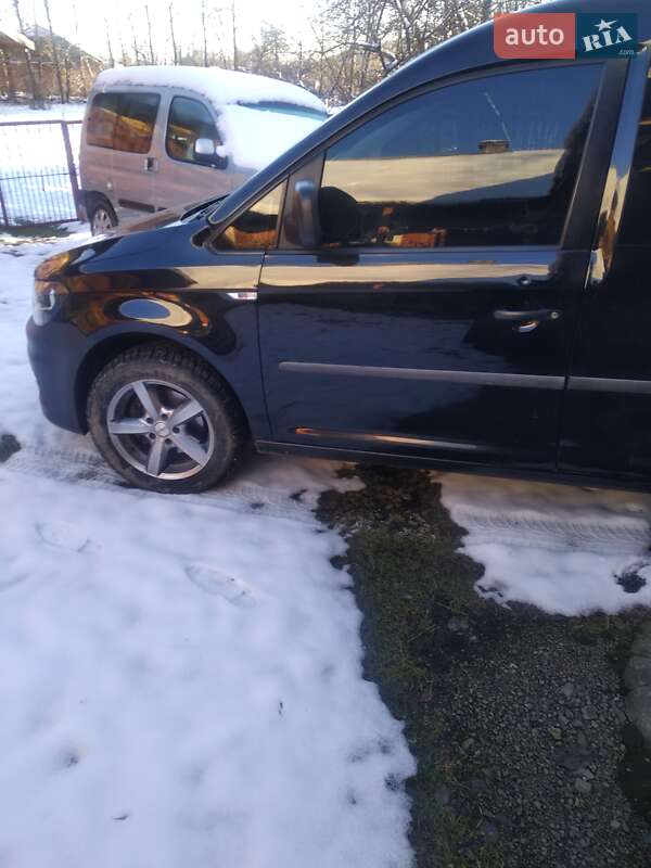 Минивэн Volkswagen Caddy 2016 в Ивано-Франковске