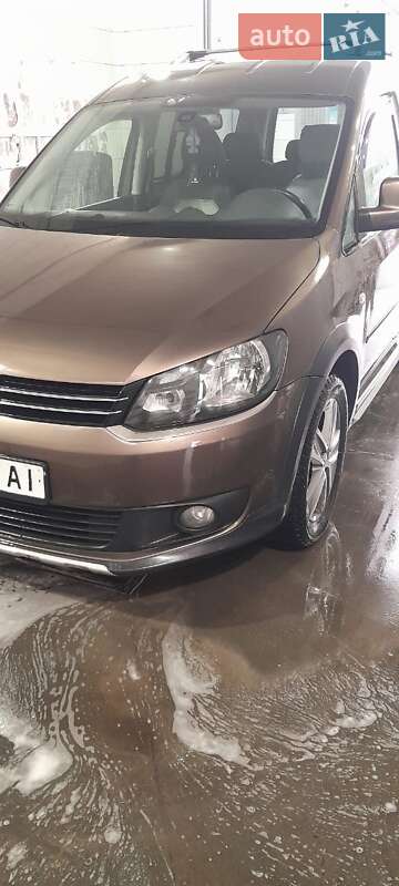 Мінівен Volkswagen Caddy 2014 в Житомирі