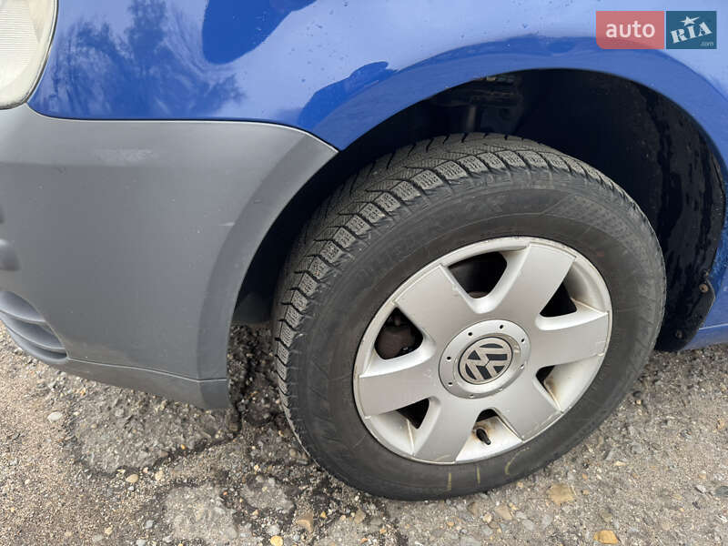 Мінівен Volkswagen Caddy 2006 в Ужгороді