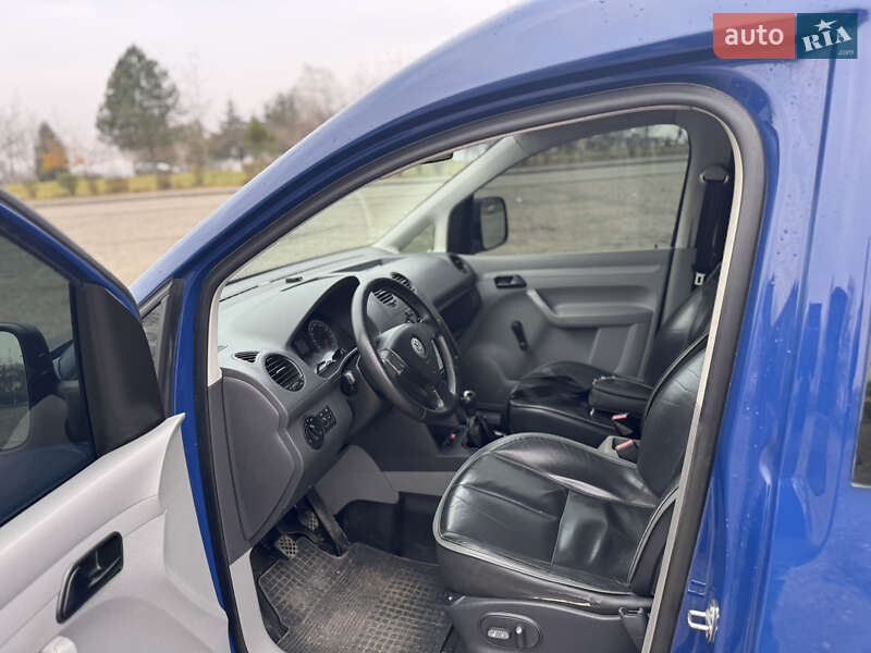 Мінівен Volkswagen Caddy 2006 в Ужгороді