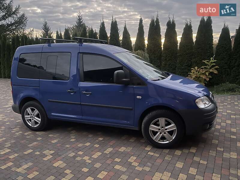 Минивэн Volkswagen Caddy 2006 в Мостиске