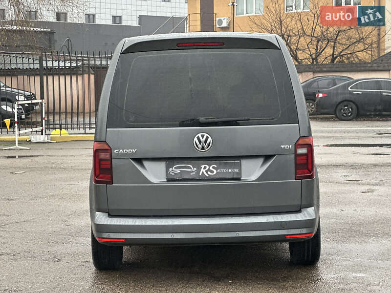 Мінівен Volkswagen Caddy 2016 в Києві фото 10 Мінівен Volkswagen Caddy 2016 в Києві