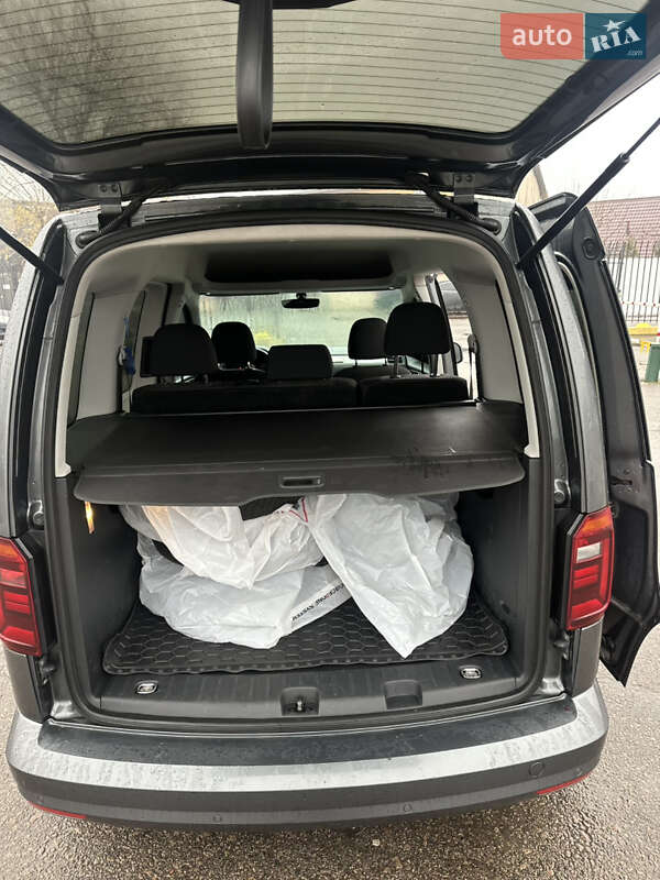 Мінівен Volkswagen Caddy 2016 в Києві фото 18 Мінівен Volkswagen Caddy 2016 в Києві