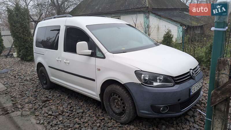 Volkswagen Caddy 2011