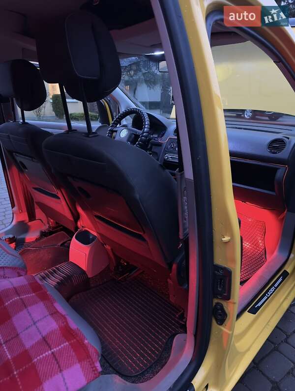 Мінівен Volkswagen Caddy 2005 в Тернополі фото 11 Мінівен Volkswagen Caddy 2005 в Тернополі