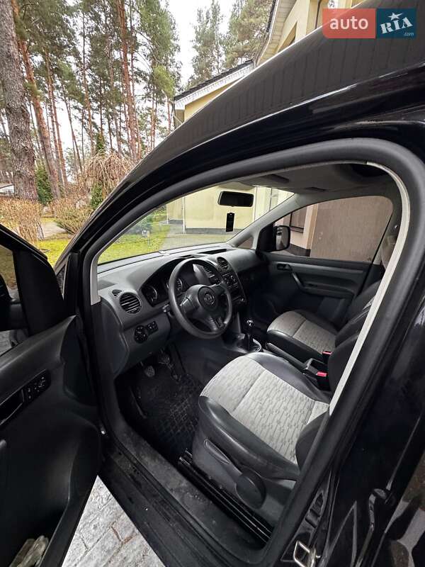 Volkswagen Caddy 2013