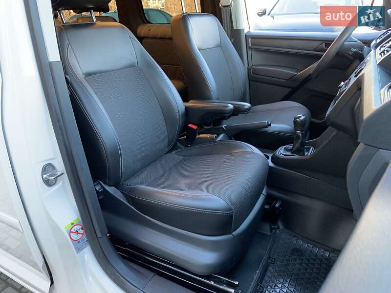 Мінівен Volkswagen Caddy 2017 в Бердичеві