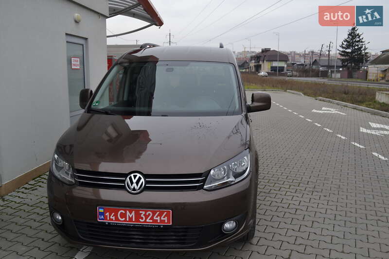 Минивэн Volkswagen Caddy 2011 в Виннице