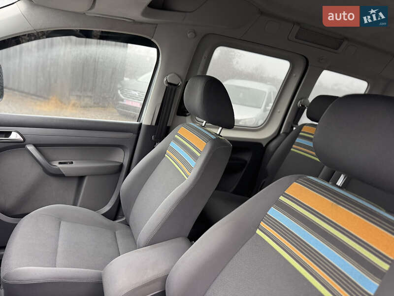 Минивэн Volkswagen Caddy 2013 в Сарнах