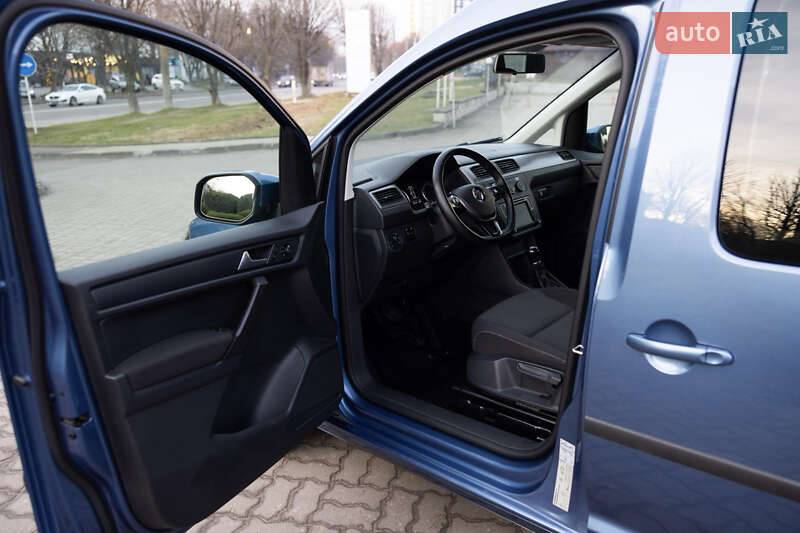 Минивэн Volkswagen Caddy 2017 в Луцке