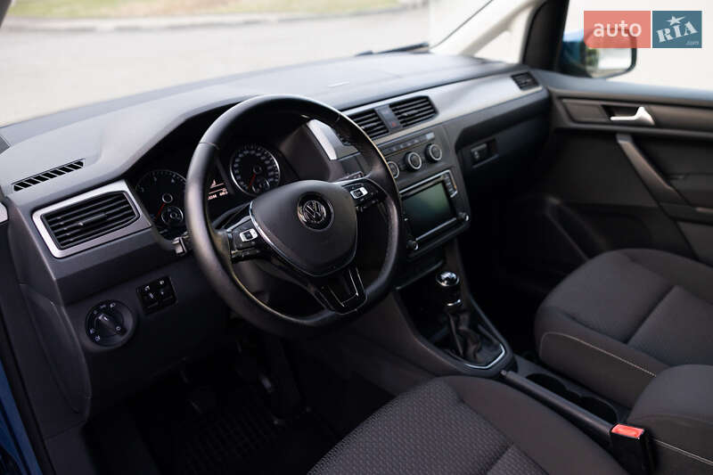 Минивэн Volkswagen Caddy 2017 в Луцке