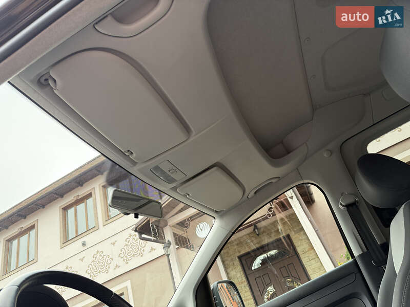 Мінівен Volkswagen Caddy 2013 в Стрию