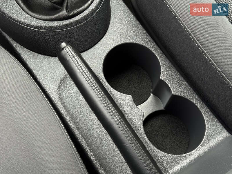 Мінівен Volkswagen Caddy 2013 в Стрию