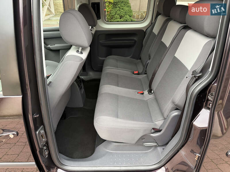 Мінівен Volkswagen Caddy 2013 в Стрию