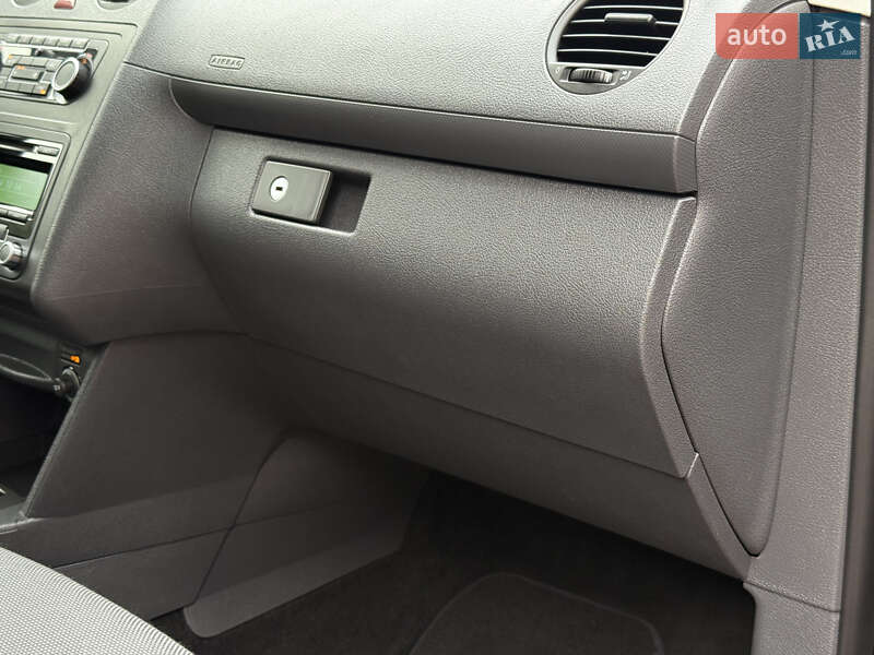 Мінівен Volkswagen Caddy 2013 в Стрию