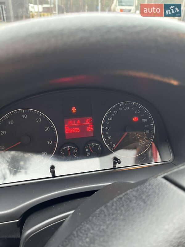 Мінівен Volkswagen Caddy 2010 в Луцьку