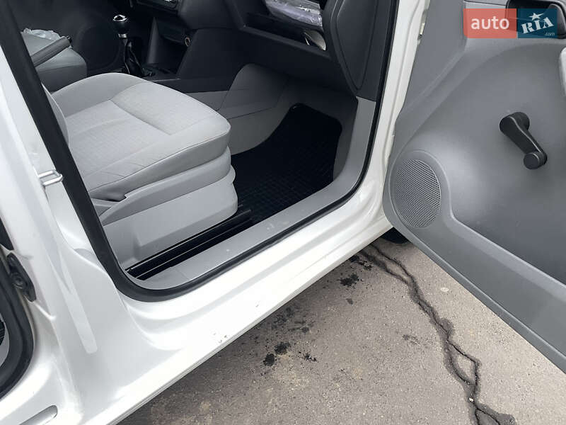 Мінівен Volkswagen Caddy 2005 в Вінниці