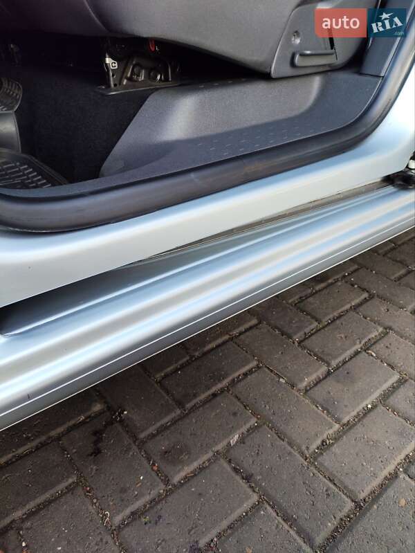 Минивэн Volkswagen Caddy 2012 в Черновцах