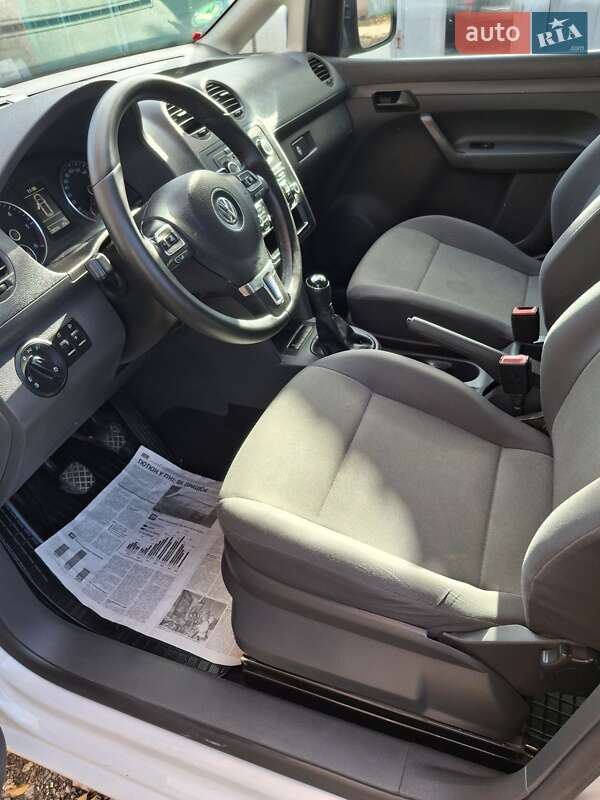 Мінівен Volkswagen Caddy 2014 в Тернополі