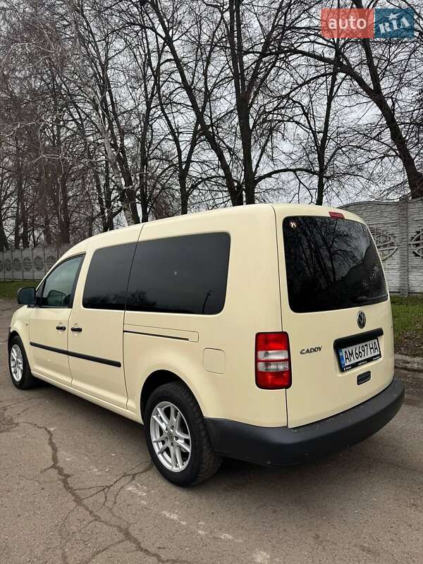 Мінівен Volkswagen Caddy 2013 в Солоному