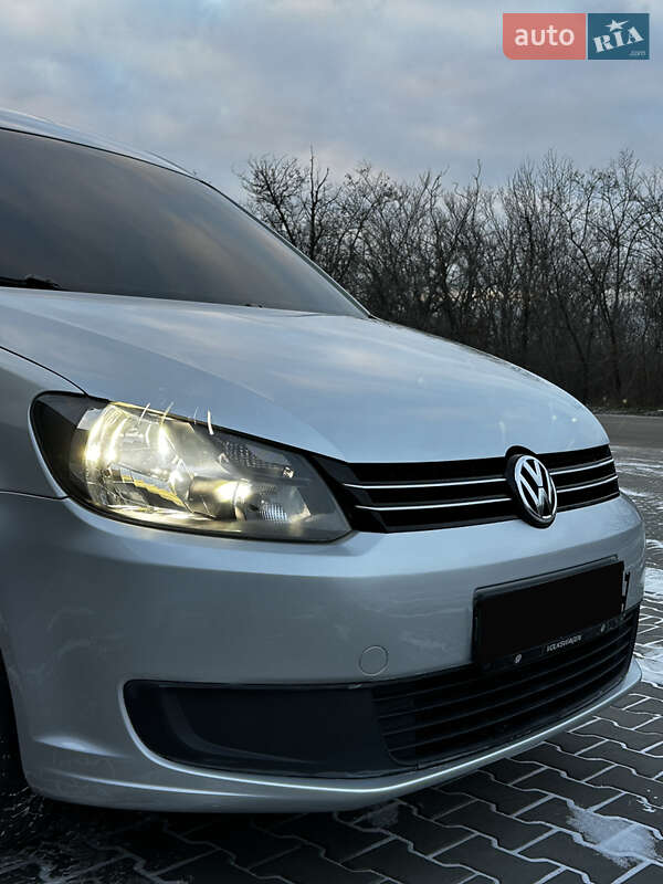 Мінівен Volkswagen Caddy 2015 в Кропивницькому