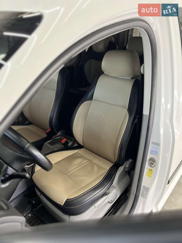 Мінівен Volkswagen Caddy 2008 в Рівному