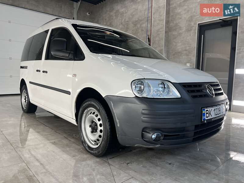 Мінівен Volkswagen Caddy 2008 в Рівному