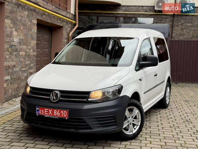 Мінівен Volkswagen Caddy 2017 в Ужгороді