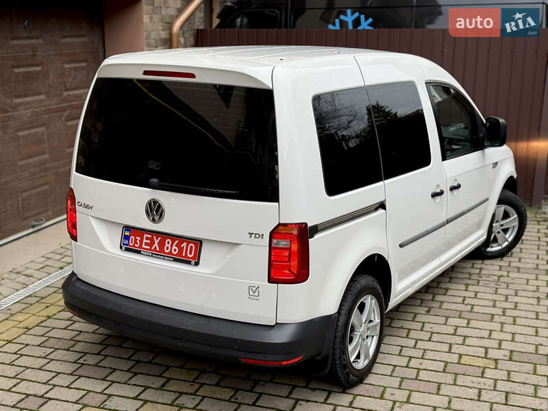 Мінівен Volkswagen Caddy 2017 в Ужгороді