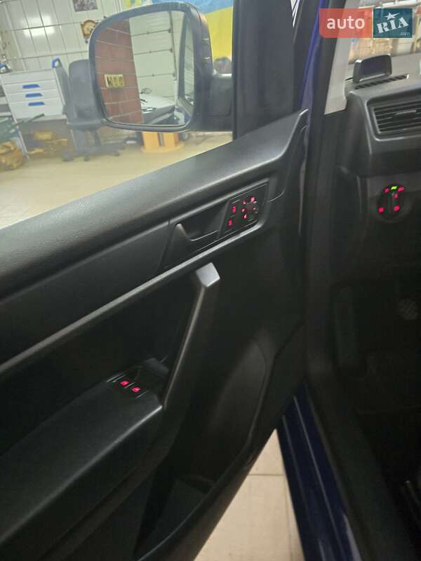 Вантажний фургон Volkswagen Caddy 2016 в Бердичеві фото 9 Вантажний фургон Volkswagen Caddy 2016 в Бердичеві