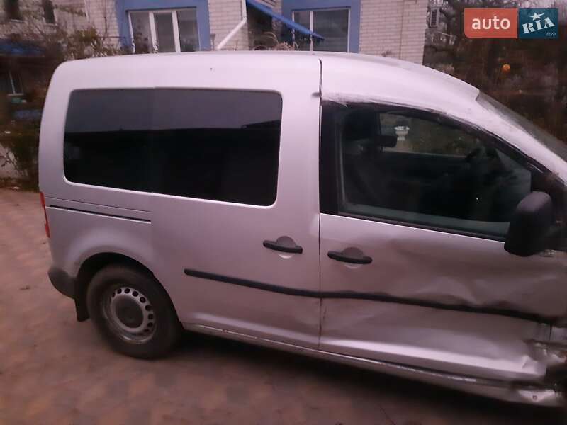 Мінівен Volkswagen Caddy 2010 в Носівці