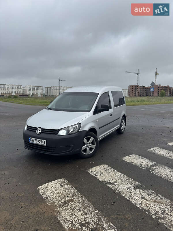 Мінівен Volkswagen Caddy 2010 в Києві