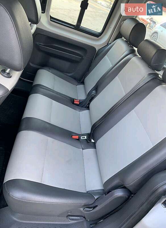 Мінівен Volkswagen Caddy 2011 в Вінниці
