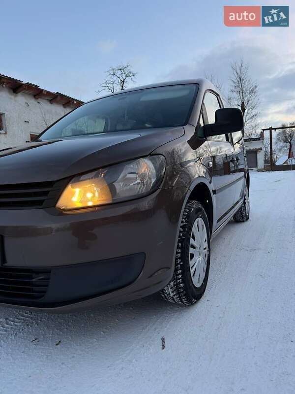 Мінівен Volkswagen Caddy 2014 в Козятині