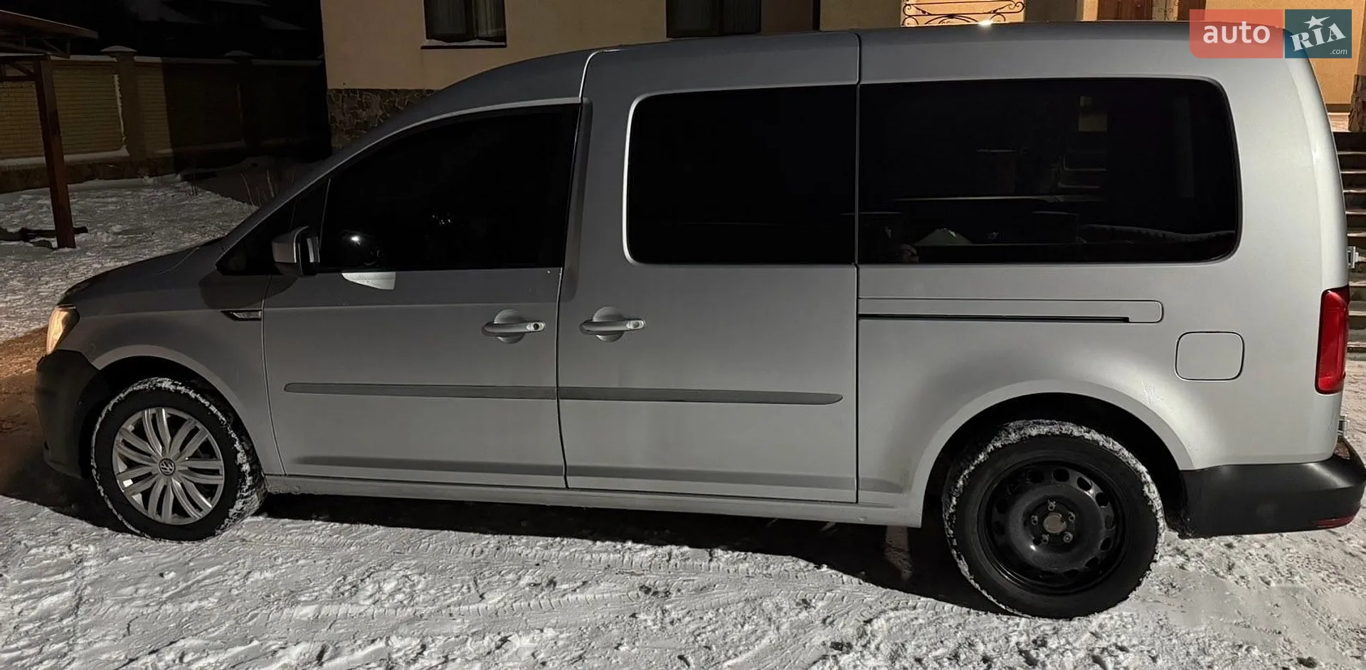 2017 Volkswagen Caddy - фото 1