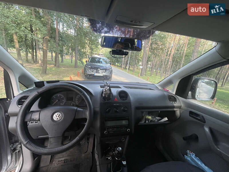 Мінівен Volkswagen Caddy 2010 в Кролевці