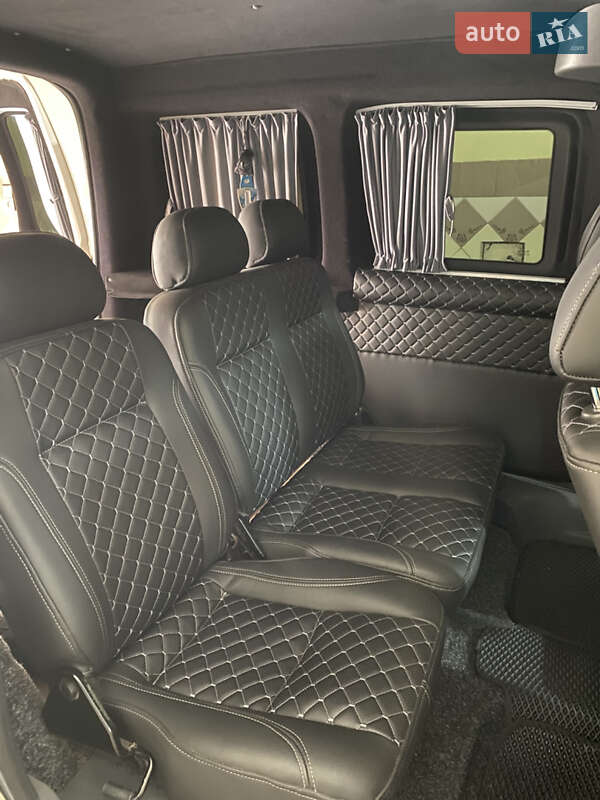 Мінівен Volkswagen Caddy 2011 в Чернівцях