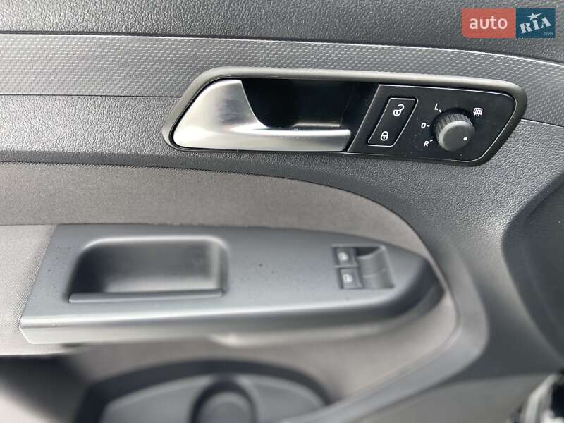 Мінівен Volkswagen Caddy 2014 в Києві