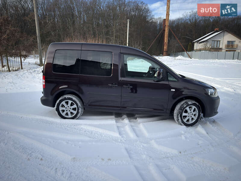 Минивэн Volkswagen Caddy 2012 в Бучаче