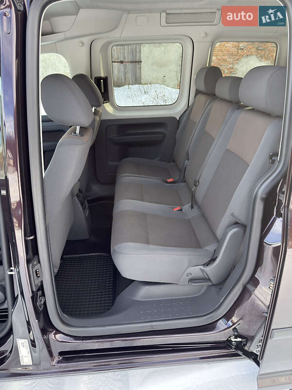 Минивэн Volkswagen Caddy 2012 в Бучаче