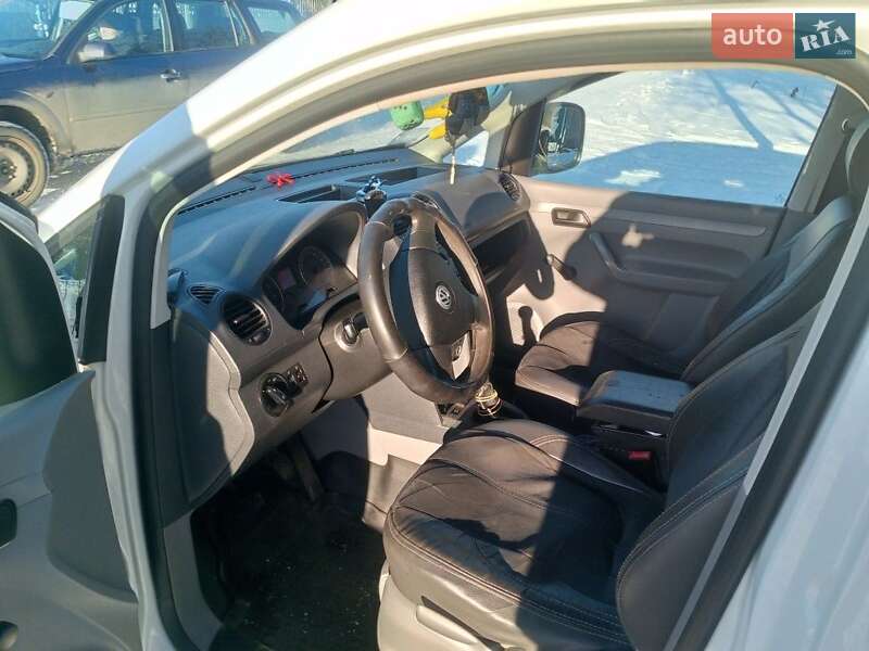 Минивэн Volkswagen Caddy 2009 в Бердичеве